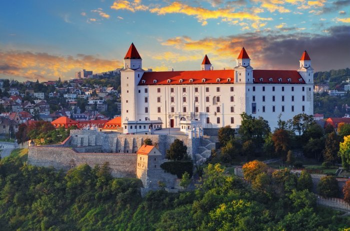 Thủ tục xin visa du lịch Slovakia có gì cần lưu ý?