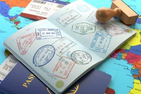 Phân biệt Visa dán Và E-visa: Lựa chọn nào tốt thất?