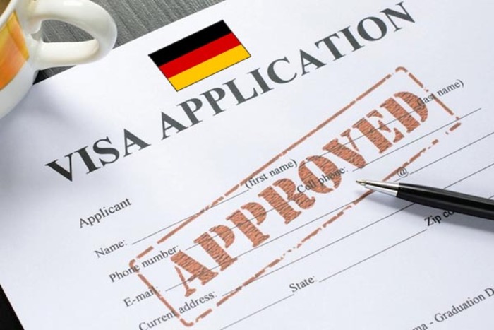 Thủ tục xin visa đi đức thăm thân: Bạn phải chuẩn bị hồ sơ xin visa đi Đức thăm thân một cách kỹ lưỡng và đầy đủ. 