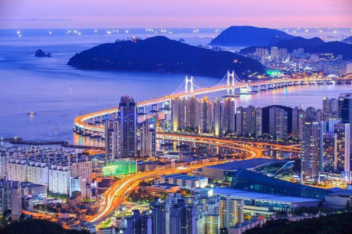 visa hàn quốc du lịch: Nếu bạn là học sinh/sinh viên, bạn phải có giấy xác nhận, giấy tờ bảo lãnh. 