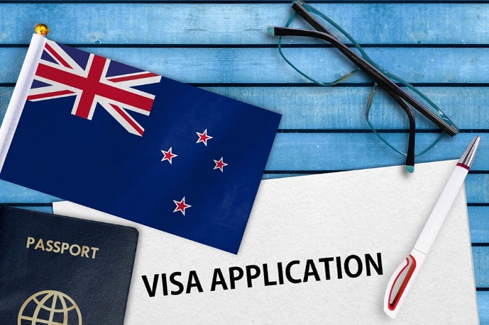 Hồ sơ xin visa du lịch New Zealand cần đầy đủ các loại giầy tờ quy định - Ảnh: Internet