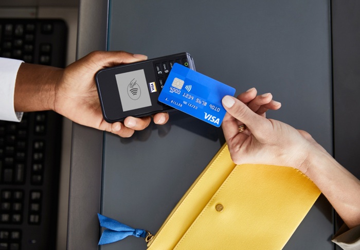 Thanh toán lệ phí visa du lịch New Zealand bằng thẻ - Ảnh: Internet